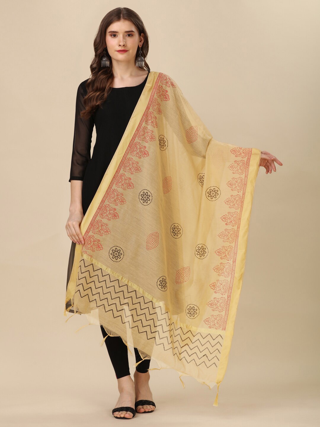 

Mitera Beige & Red Ethnic Motifs Printed Dupatta