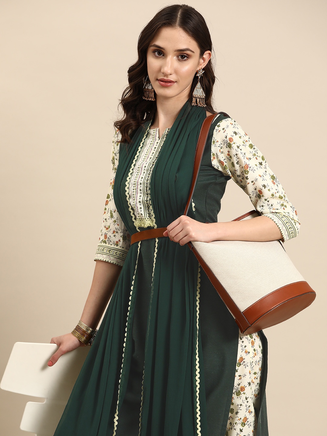 

Sangria Floral Printed Kurta with Palazzos & With Dupatta, Green