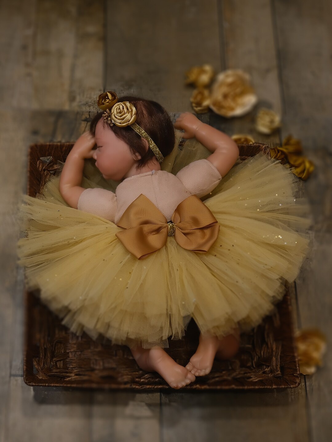 

TINY MINY ME Infant Girls Embellished Soft Netted Tutu Skirt With Floral Headband, Gold