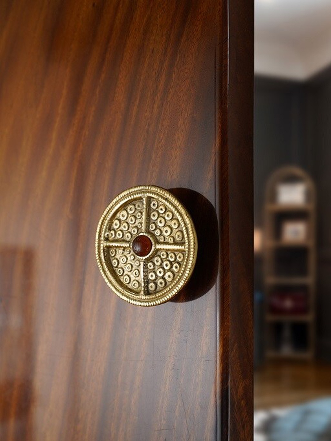 

Folkstorys Gold Designer Metal Wardrobe Knob