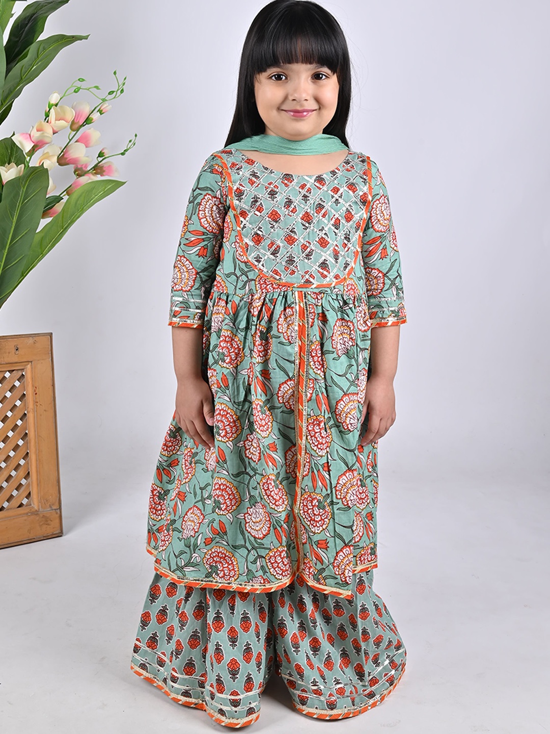

Maaikid Girls Floral Printed Regular Gotta Patti Pure Cotton Kurta with Sharara & Dupatta, Green