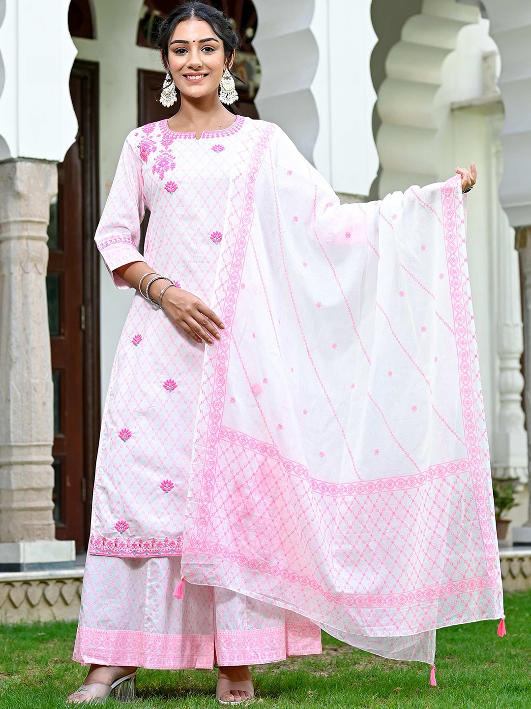 

Ramas Embroidered Regular Pure Cotton Kurta With Palazzos & With Dupatta, Pink