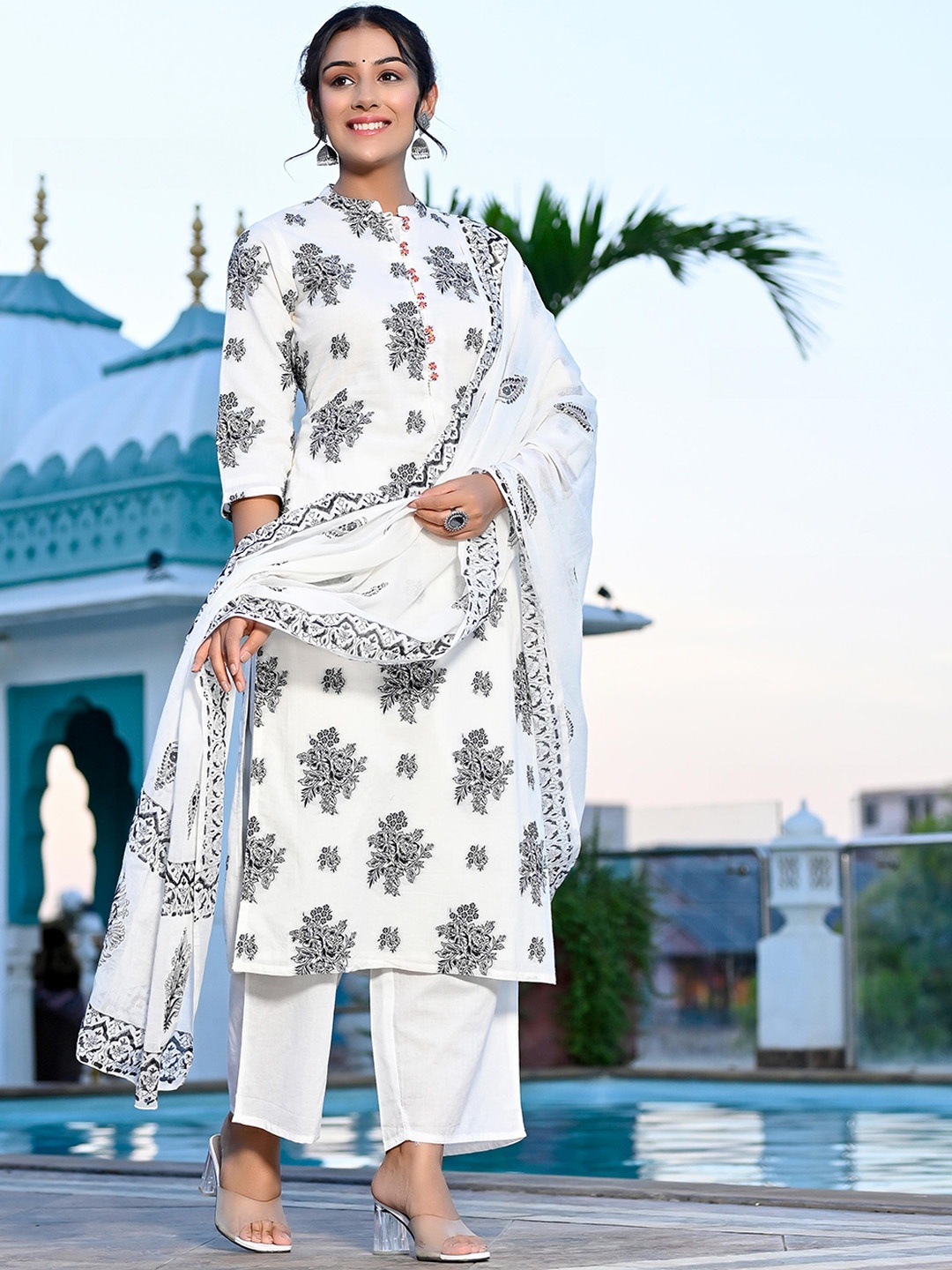 

Ramas Floral Printed Regular Straight Pure Cotton Kurta & Palazzos With Dupatta, White