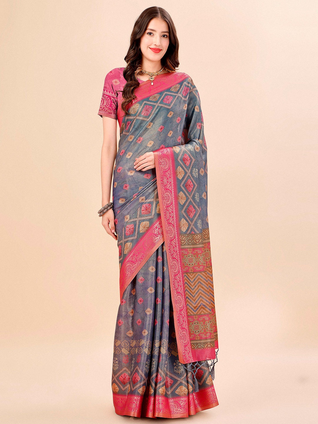 

Mitera Grey & Pink Ethnic Motifs Printed Zari Silk Cotton Kanjeevaram Saree