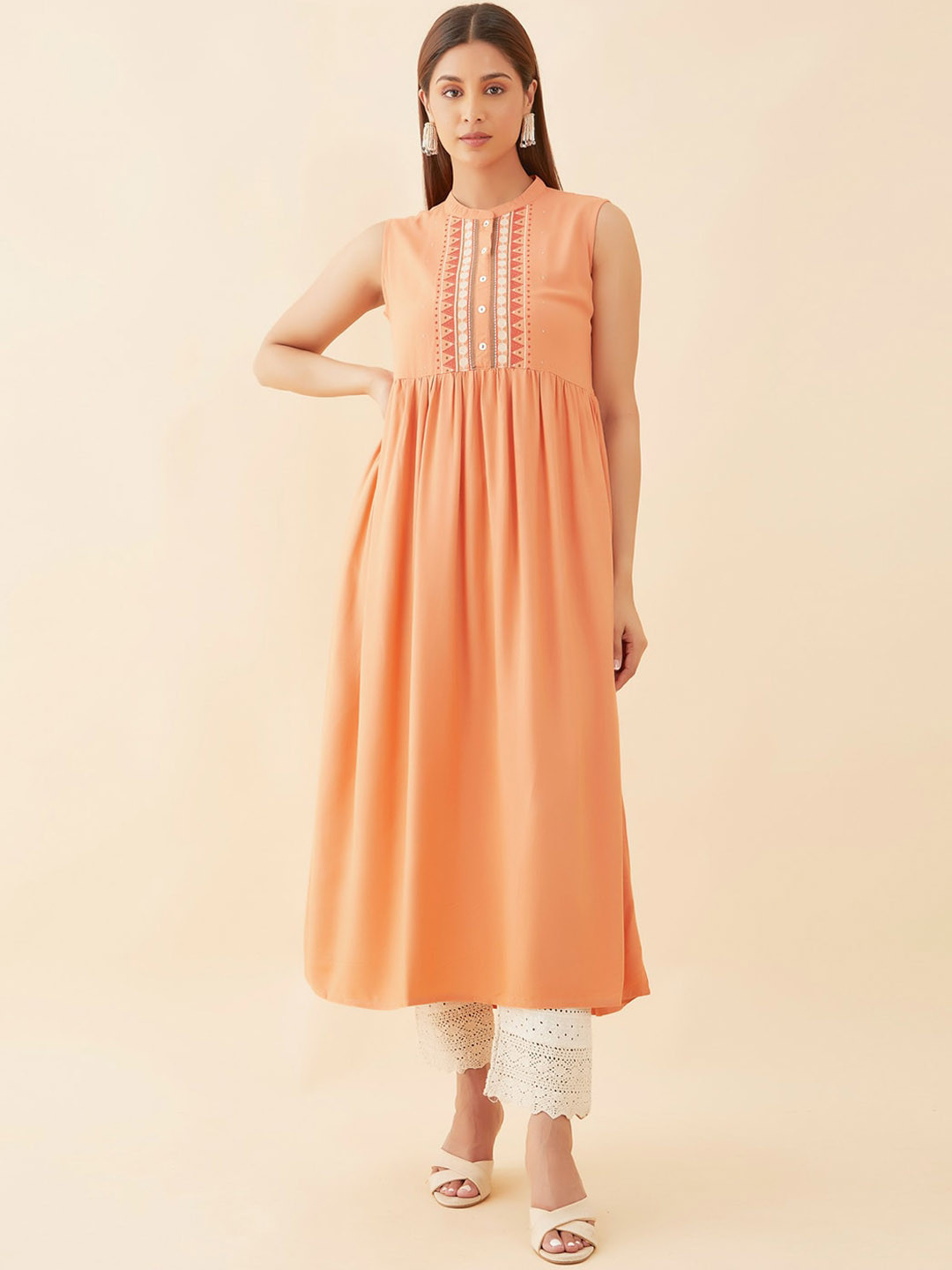 

Maybell Geometric Embroidered Yoke Designed Sleeveless Anarkali Kurta, Peach