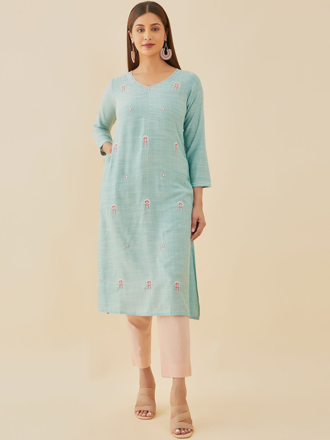 

Maybell Ethnic Motifs Embroidered V-Neck Straight Kurta, Blue