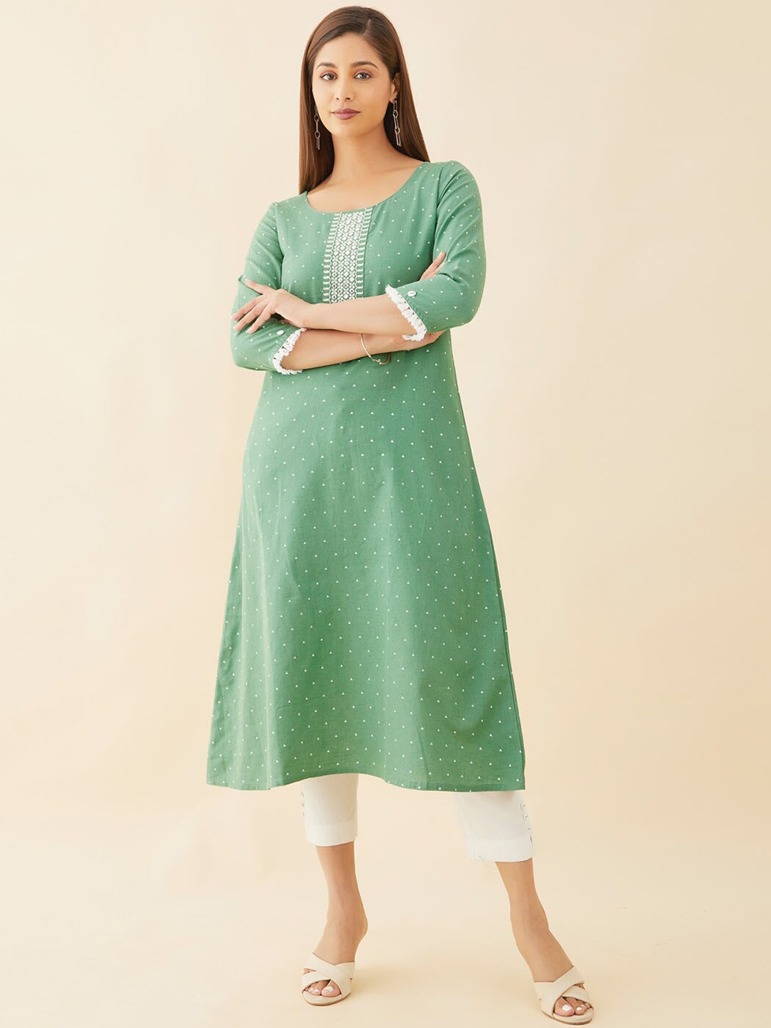 

Maybell Polka Dots Embroidered Mirror Work Kurta, Green