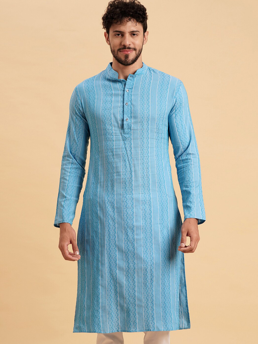 

Vrundavan ethics Striped Mandarin Collar Long Sleeves Jaquard Kurta, Blue