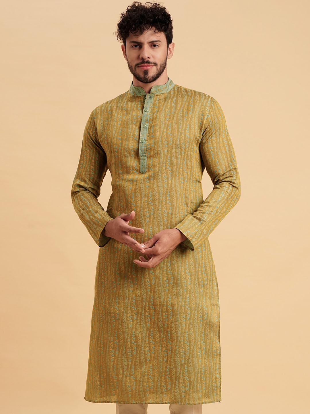 

Vrundavan ethics Woven Design Mandarin Collar Jacquard Cotton Kurta, Mustard