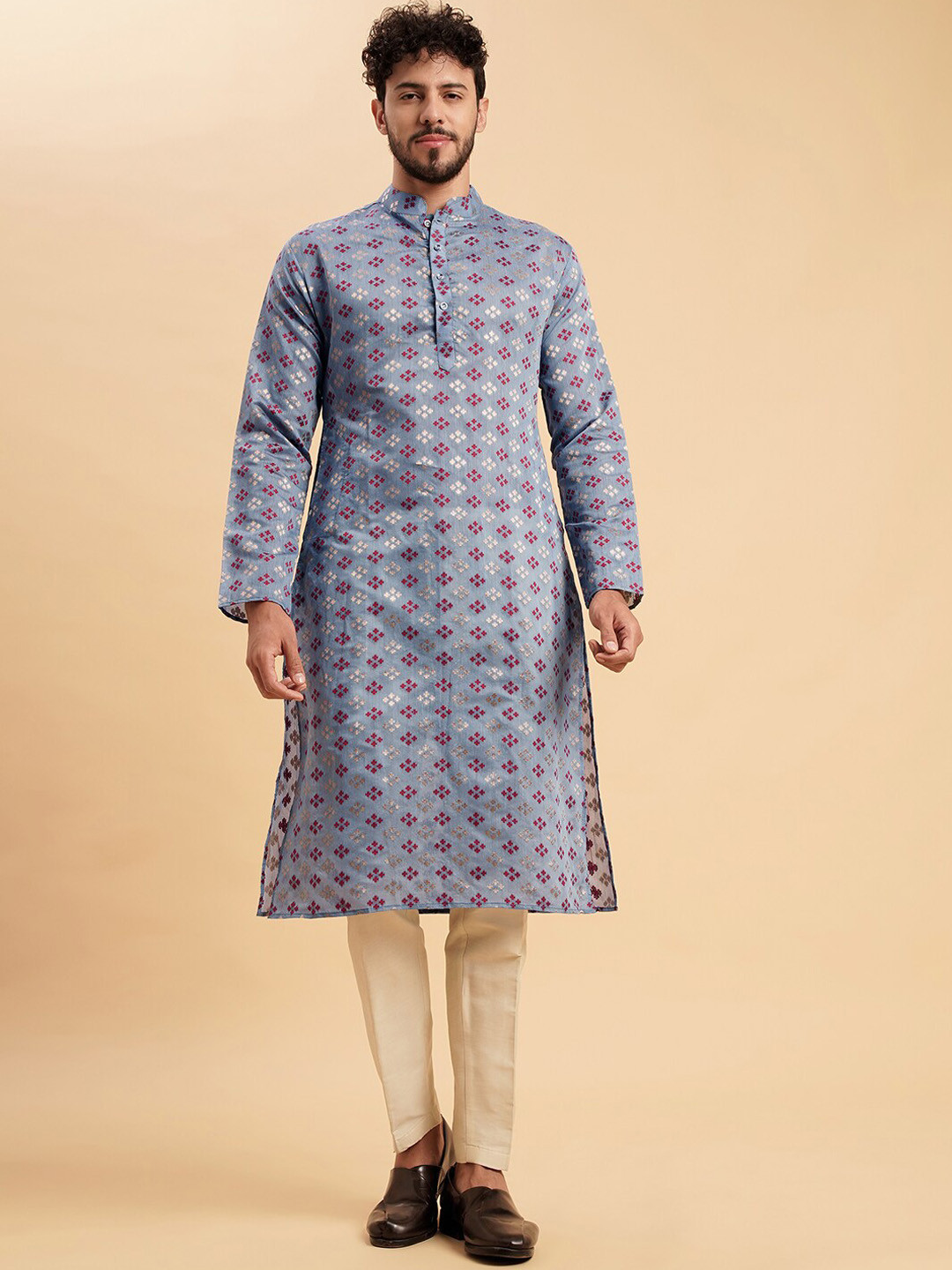 

Vrundavan ethics Woven design Mandarin Collar Jacquard Cotton Kurta, Blue