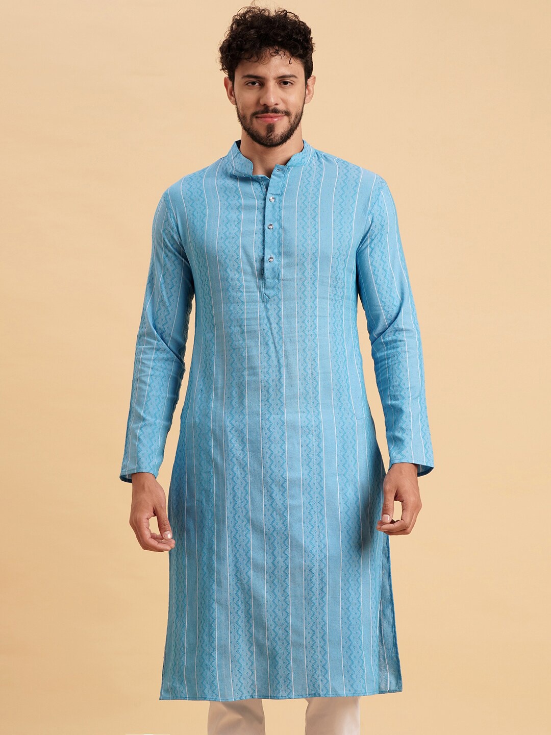 

Vrundavan ethics Woven design Mandarin Collar Jacquard Cotton Kurta, Blue