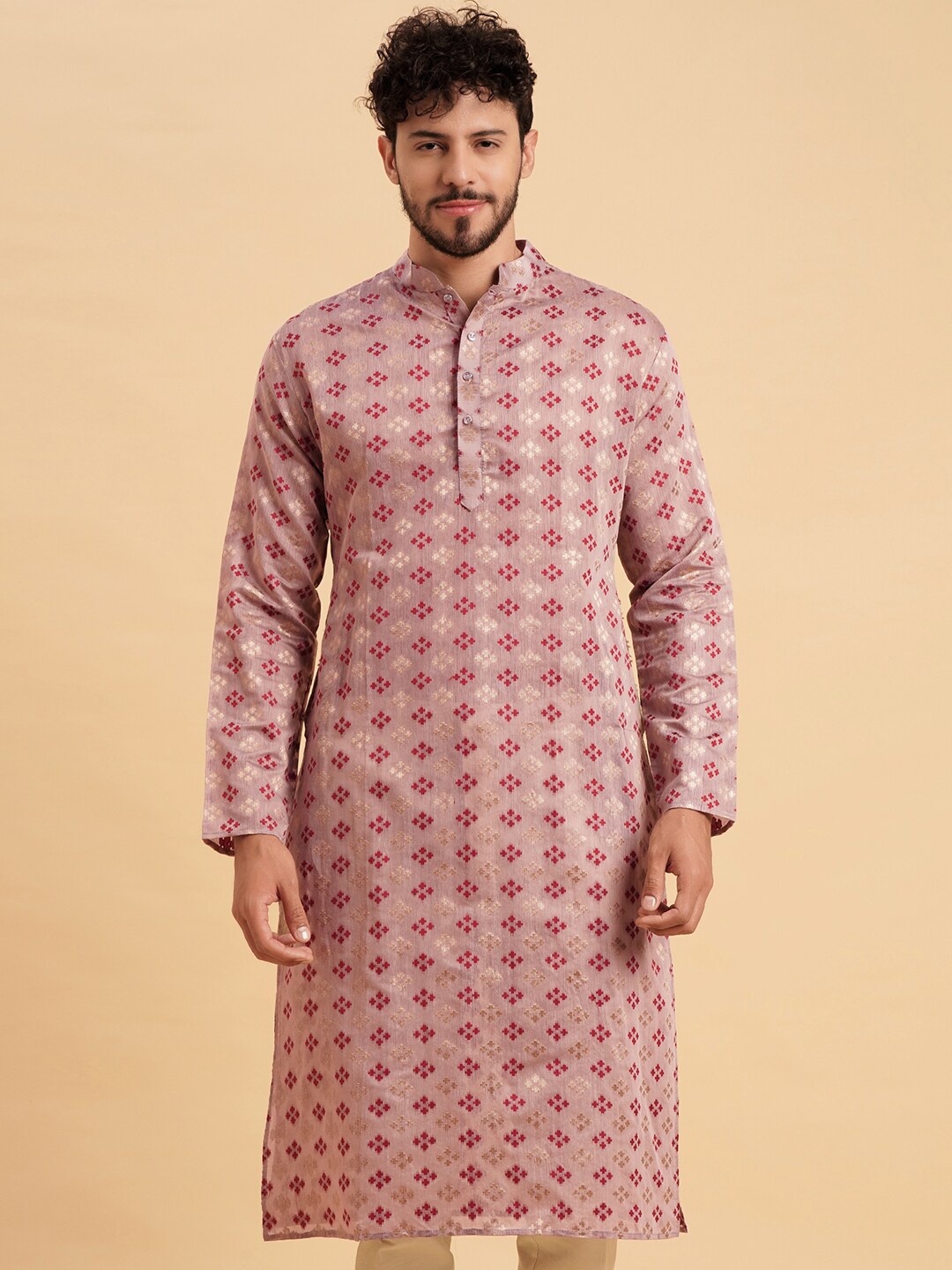 

Vrundavan ethics Woven design Mandarin Collar Jacquard Cotton Kurta, Pink