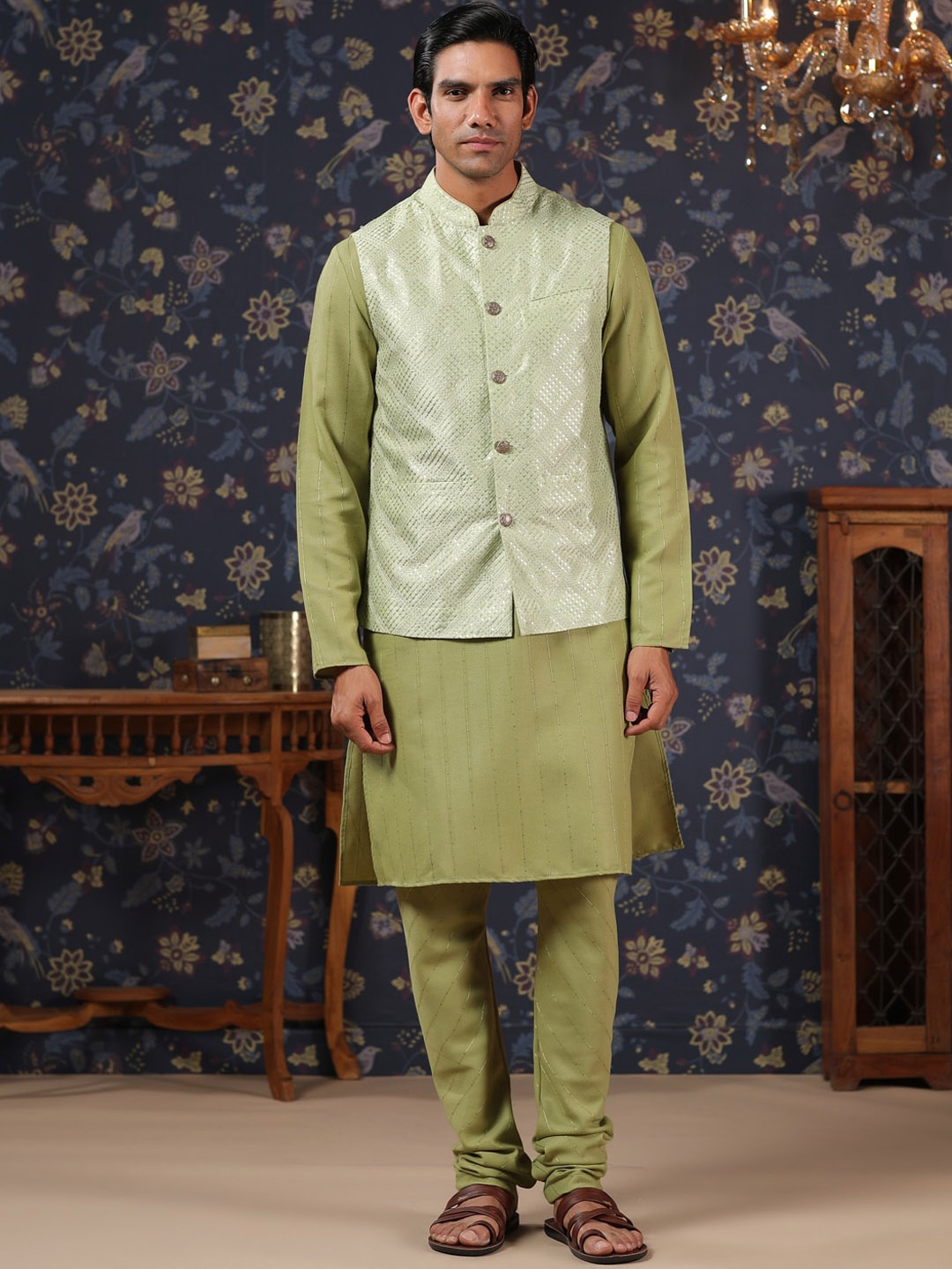 

House of Pataudi Straight Kurta With Pyjamas & Embroidered Sequin Work Nehru Jacket, Green