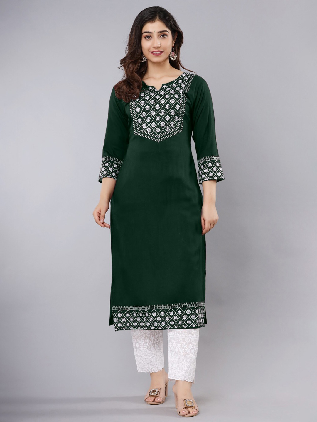 

Femvy Ethnic Motifs Embroidered Straight Kurta, Green