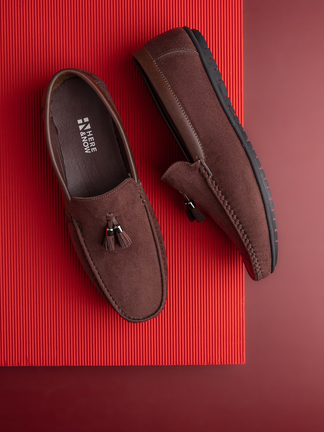 

HERE&NOW Men Colourblocked Suede Slip-On Sneakers, Brown