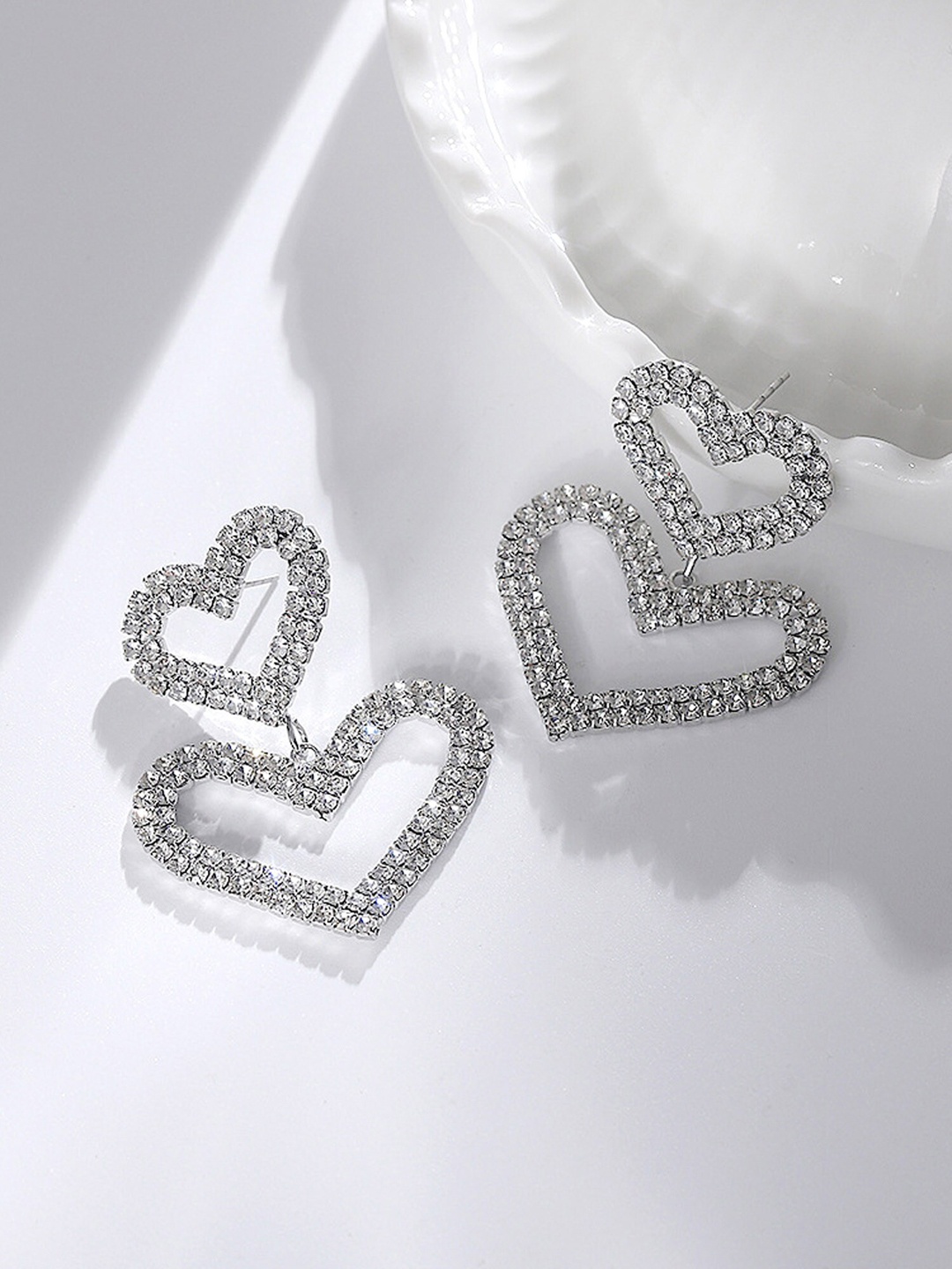 

Bellofox Silver-Plated White Heart Shaped Drop Earrings