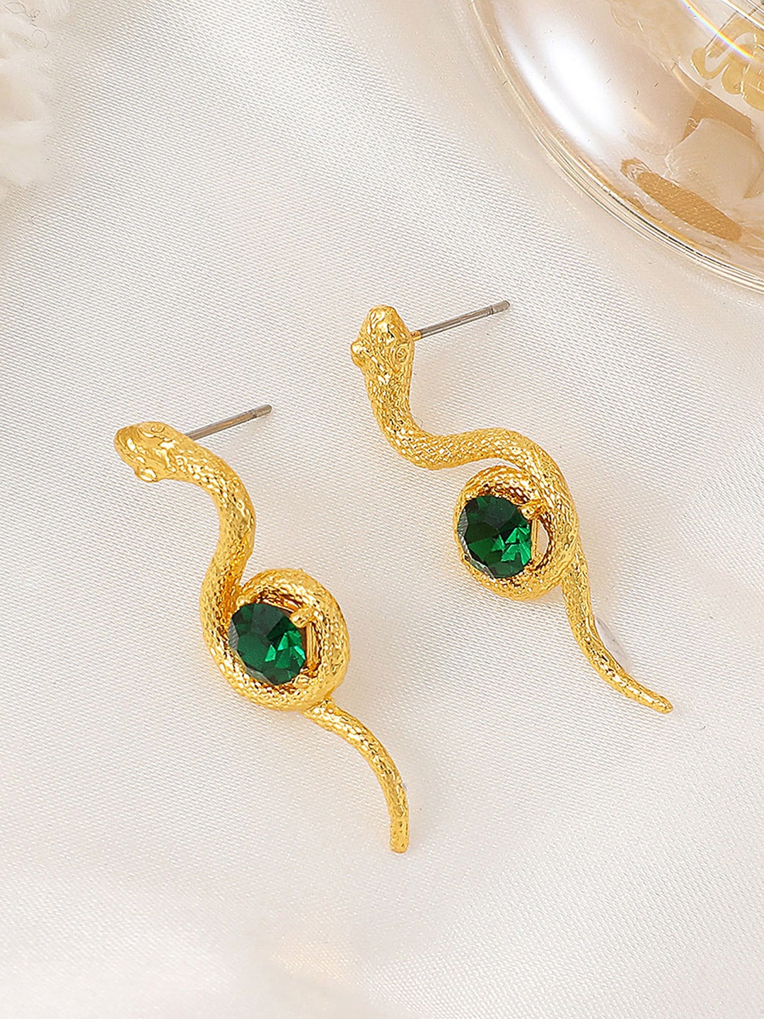 

Bellofox Gold-Plated Artificial Stones Contemporary Drop Earrings