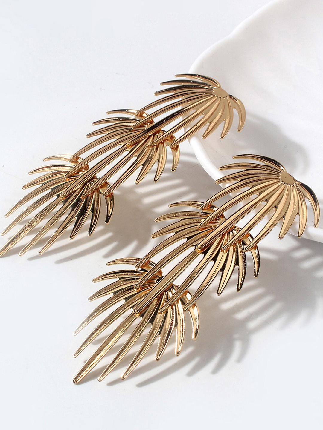 

Bellofox Gold-Plated Contemporary Drop Earrings