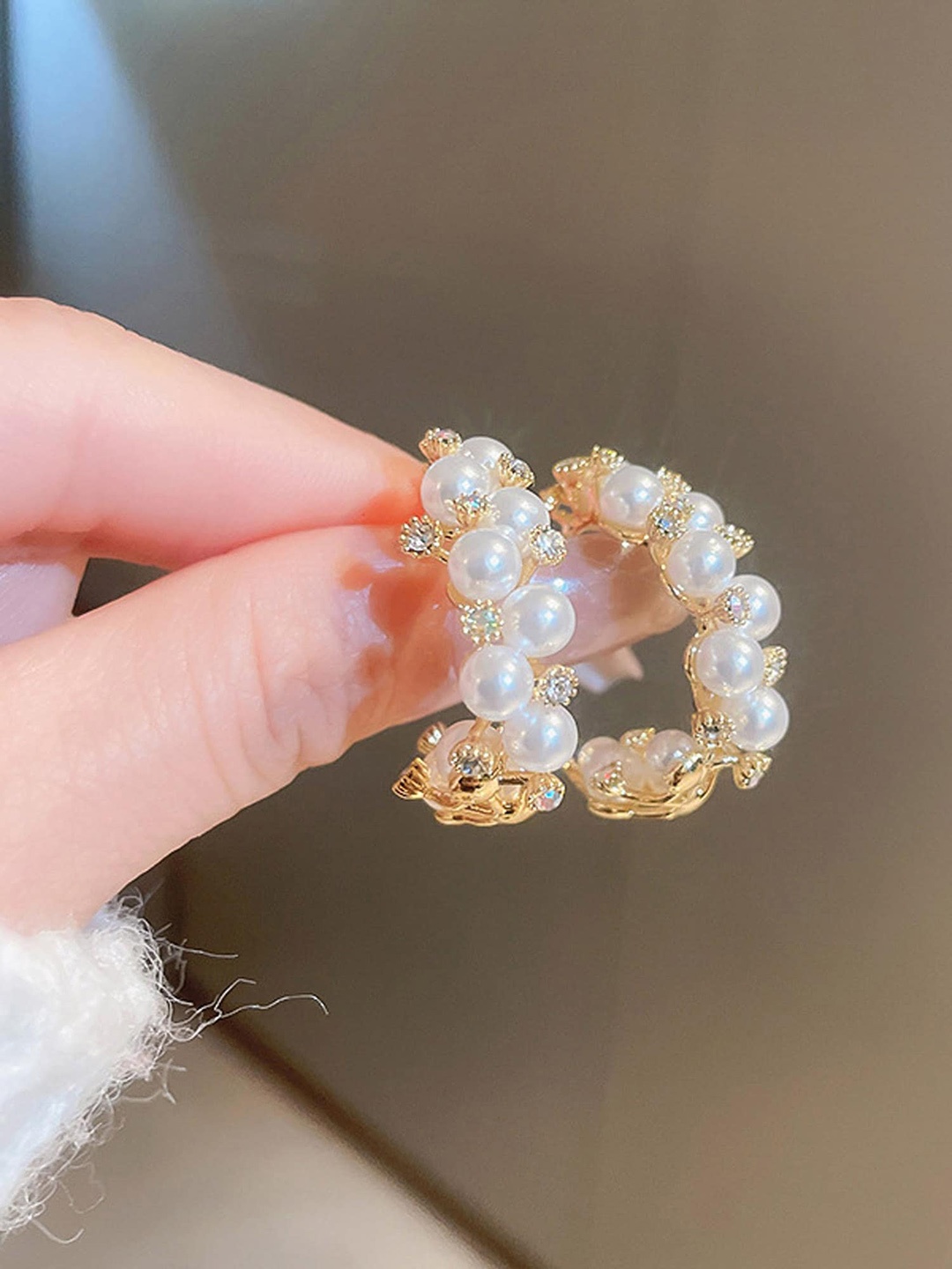

Bellofox Gold-Toned Contemporary Studs Earrings