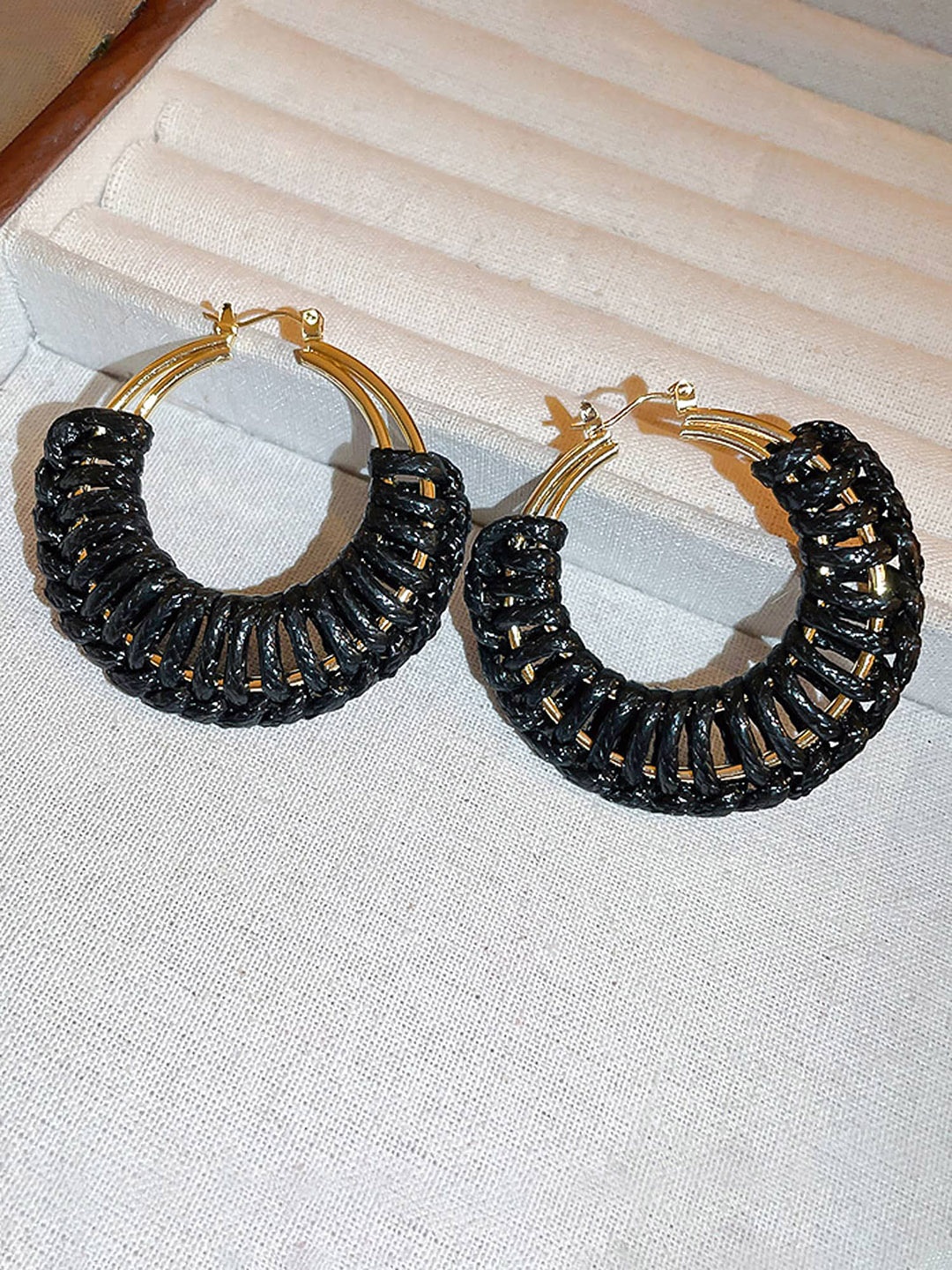 

Bellofox Gold-Toned & Black Contemporary Hoop Earrings