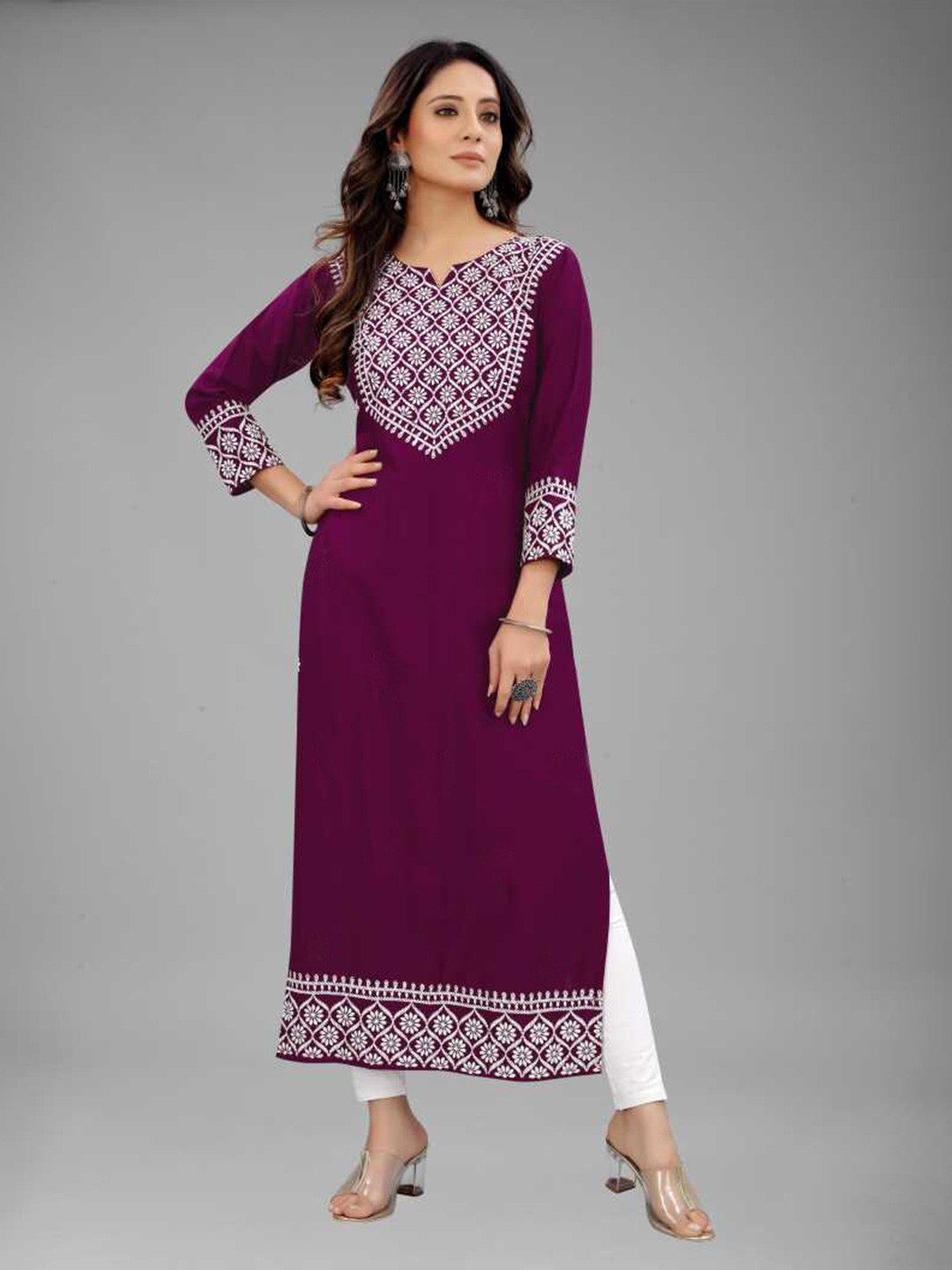 

Femvy Women Ethnic Motifs Embroidered Kurta, Burgundy