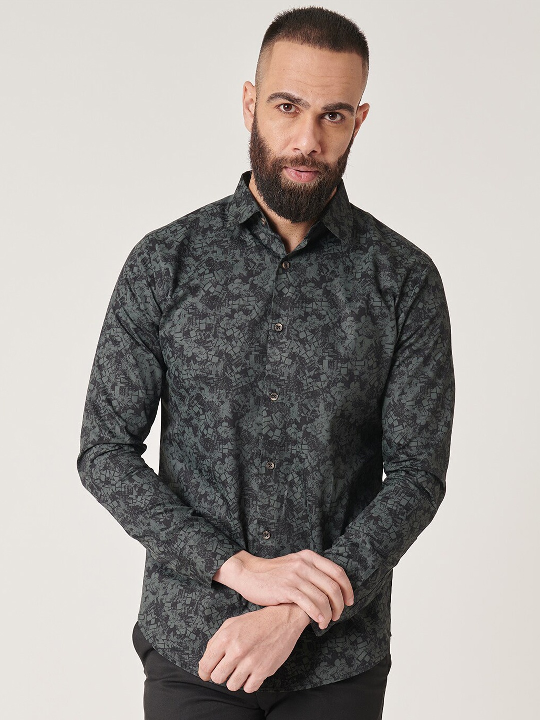 

MR BUTTON Slim Fit Abstract Printed Cotton Casual Shirt, Black