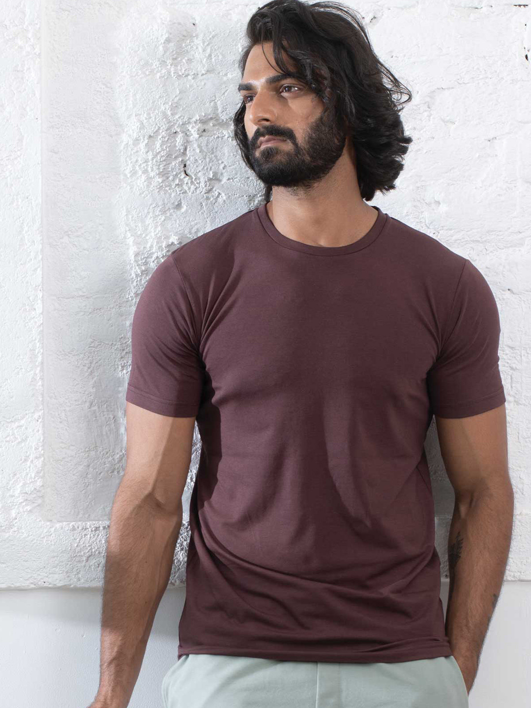 

Beyours Round Neck Half Sleeve Cotton T-shirt, Brown