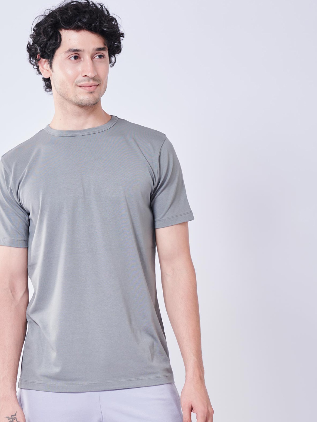 

Beyours Round Neck Half Sleeve Cotton T-shirt, Grey