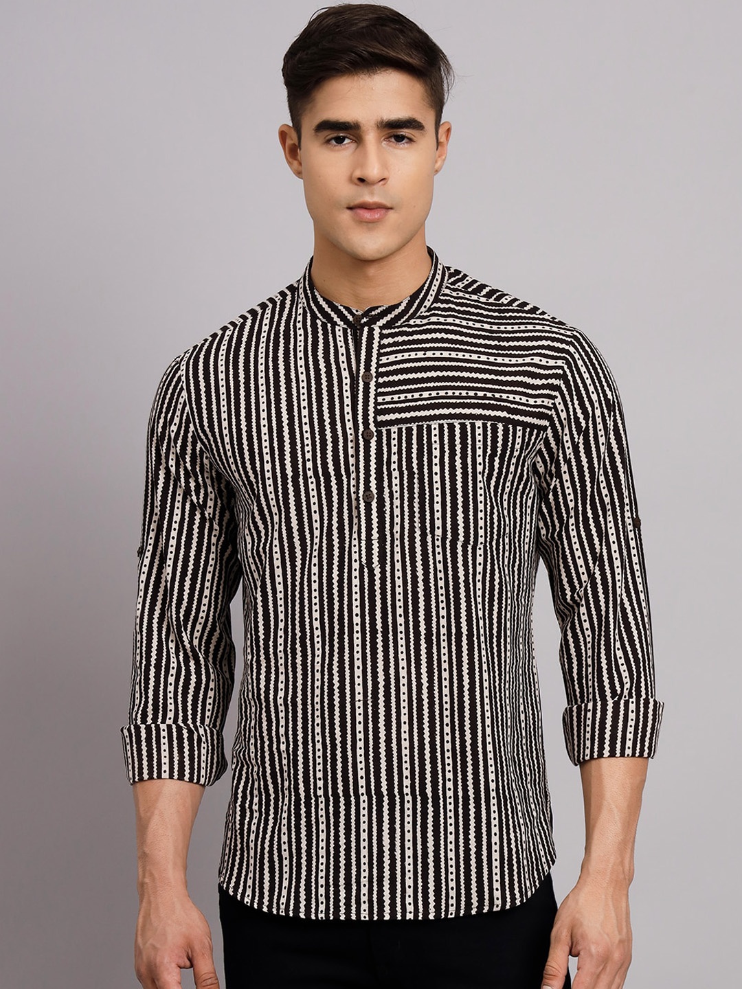 

Sutidora Striped Pure Cotton Kurta, Black