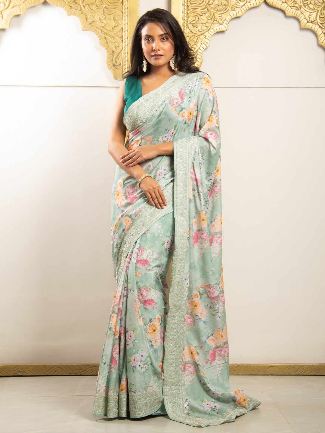 

Simaaya Floral Printed Tissue Saree, Green
