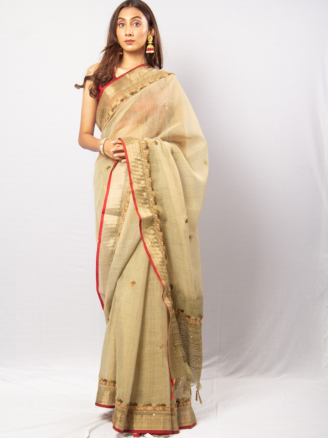 

Simaaya Floral Embroidered Tissue Pant Tussar Saree, Green
