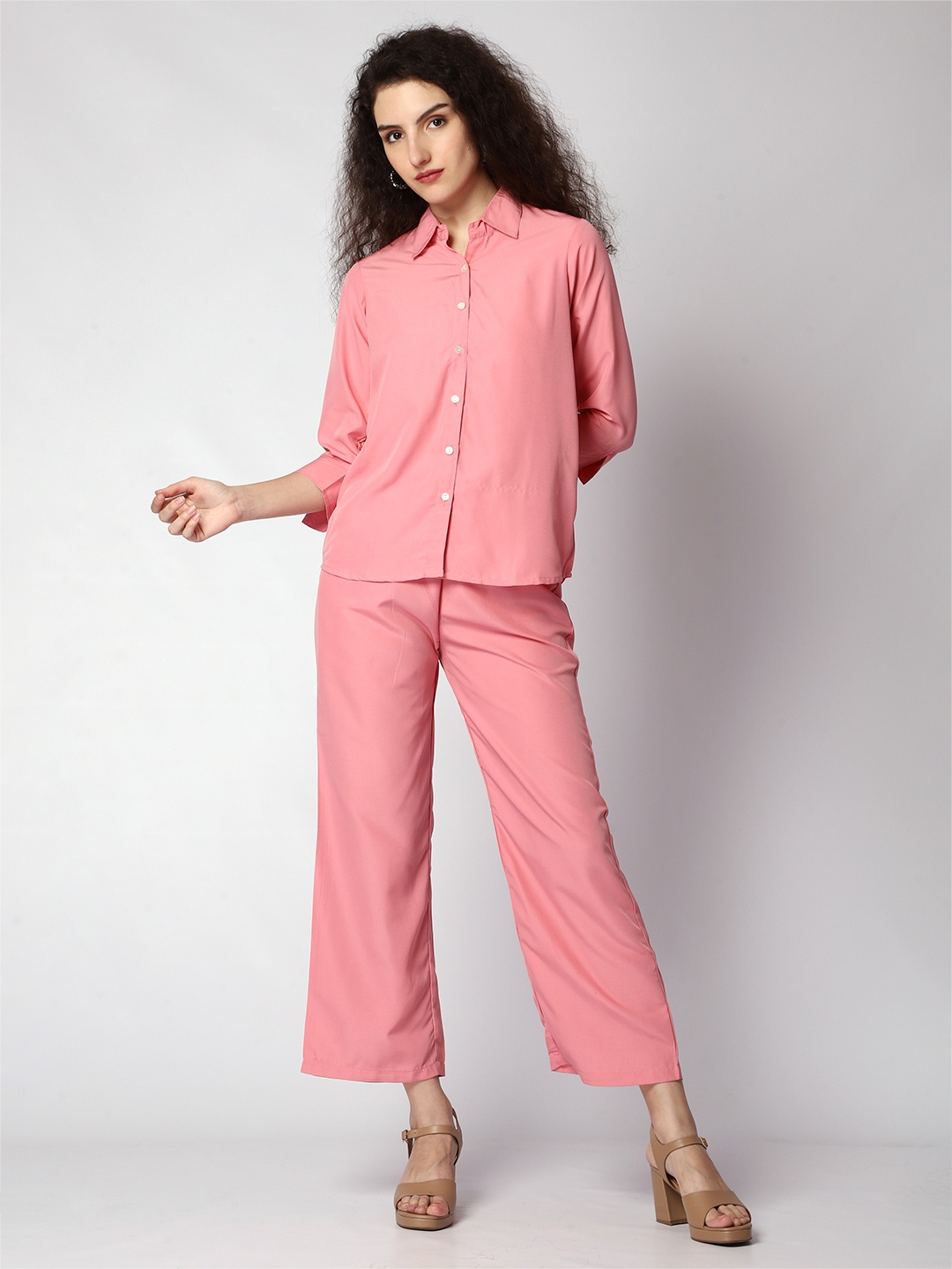 

Urban Komfort Women Solid Shirt & Trousers Co-Ords, Pink