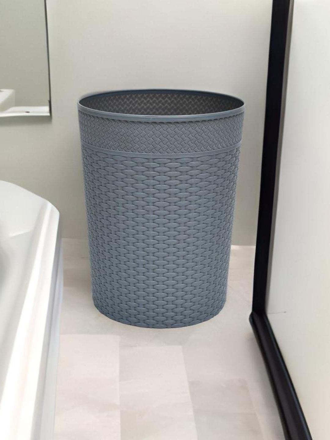 

Athome by Nilkamal Grey Self-Design Plastic Dustbins - 10 L