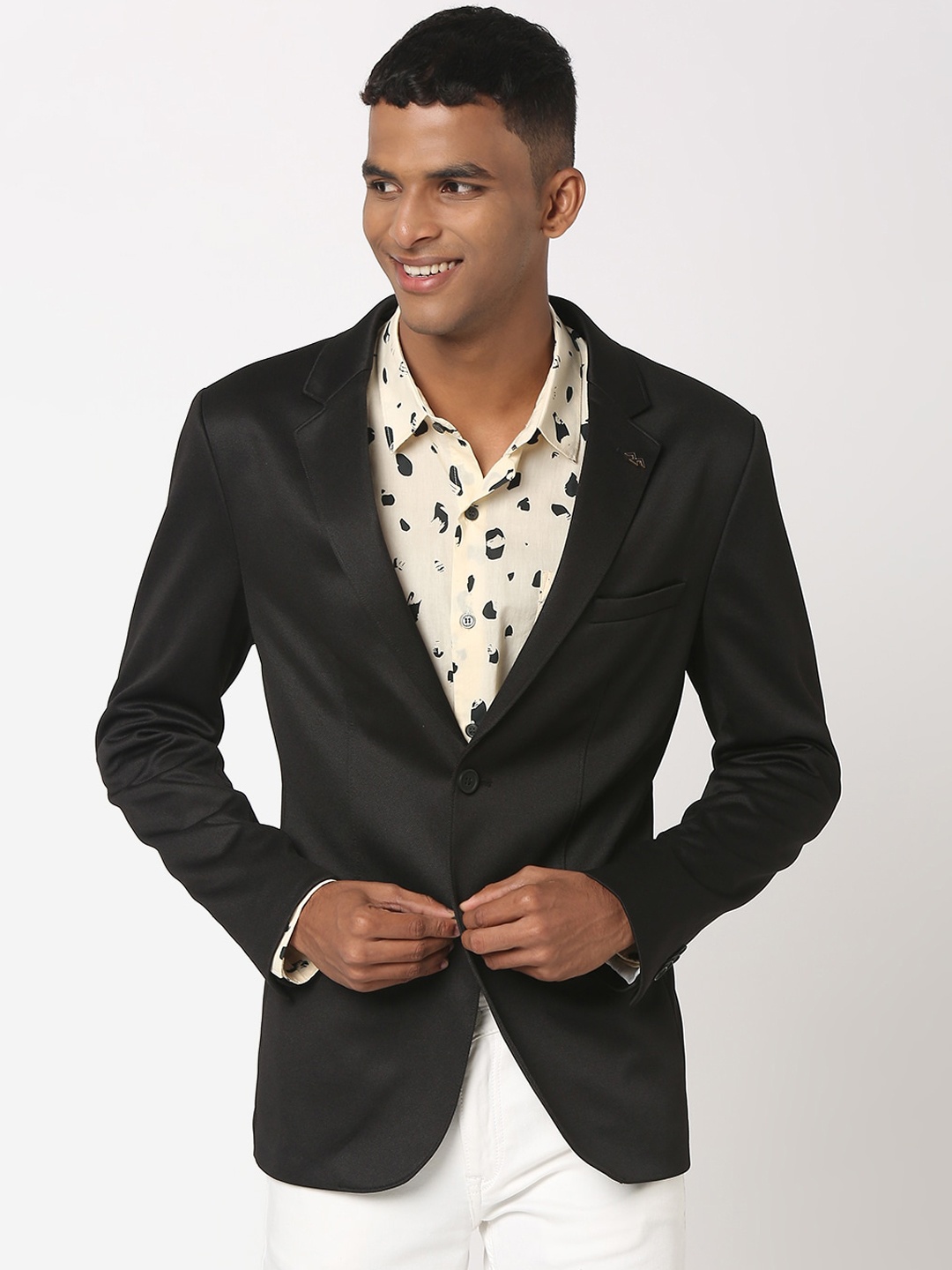 

Mufti Notched Lapel Slim-Fit Single-Breasted Blazer, Black