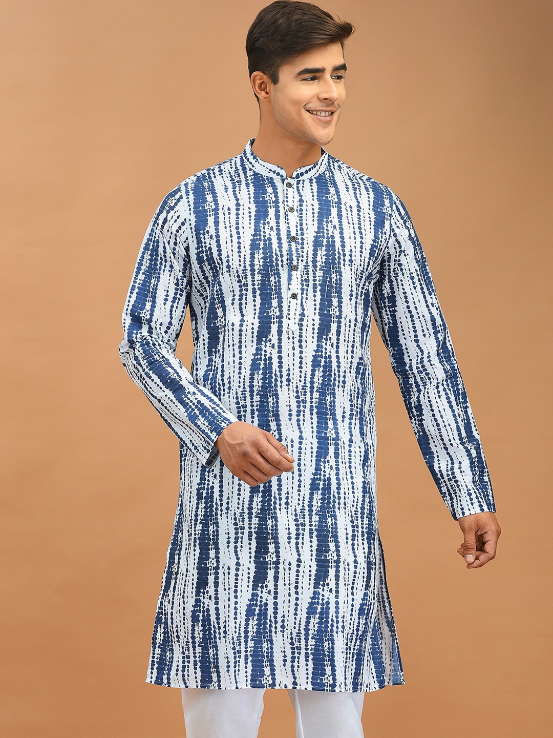 

DEYANN Abstract Printed Mandarin Collar Cotton Kurta, White
