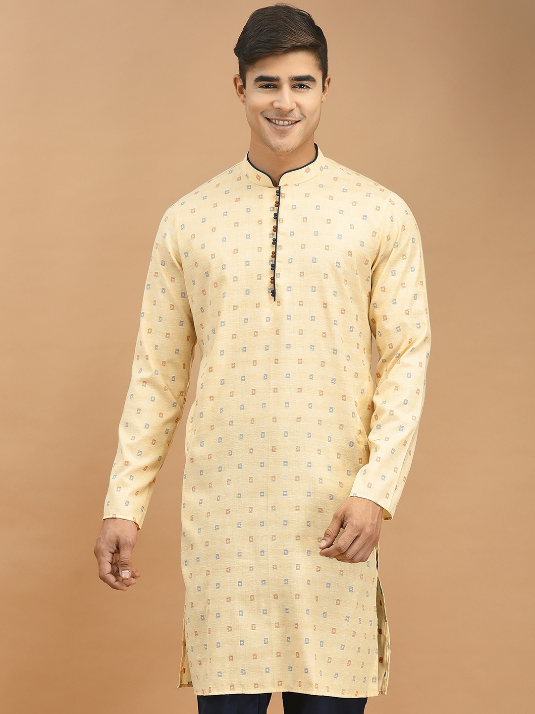 

DEYANN Woven Design Mandarin Collar Jacquard Kurta, Yellow