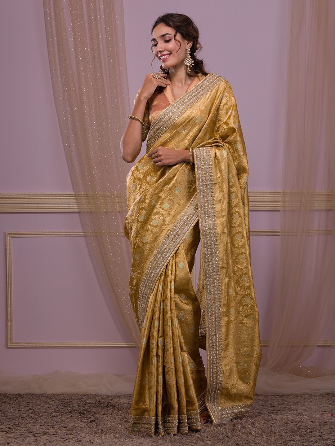 

Koskii Floral Woven Design Zari Brocade Banarasi Saree, Gold