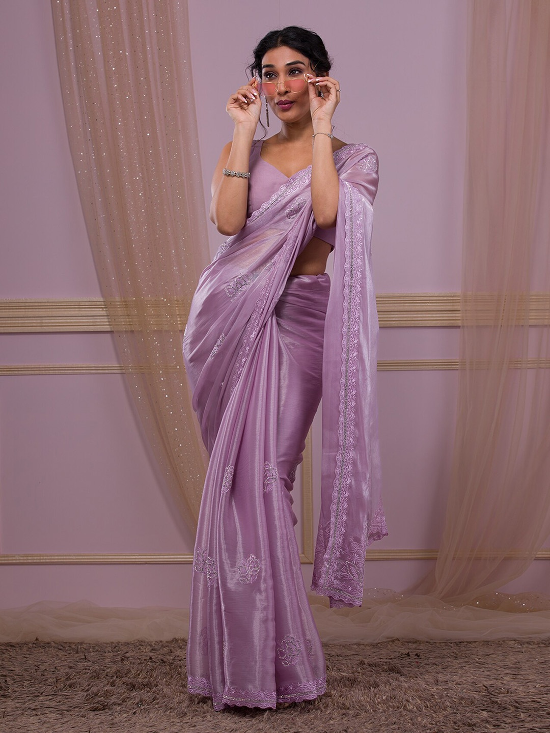 

Koskii Floral Embroidered Embellished Beads and Stones Saree, Lavender