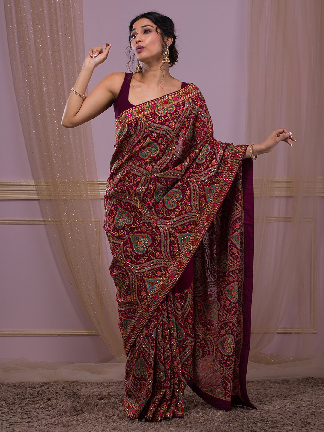 

Koskii Ethnic Motifs Embroidered Festive Saree, Maroon