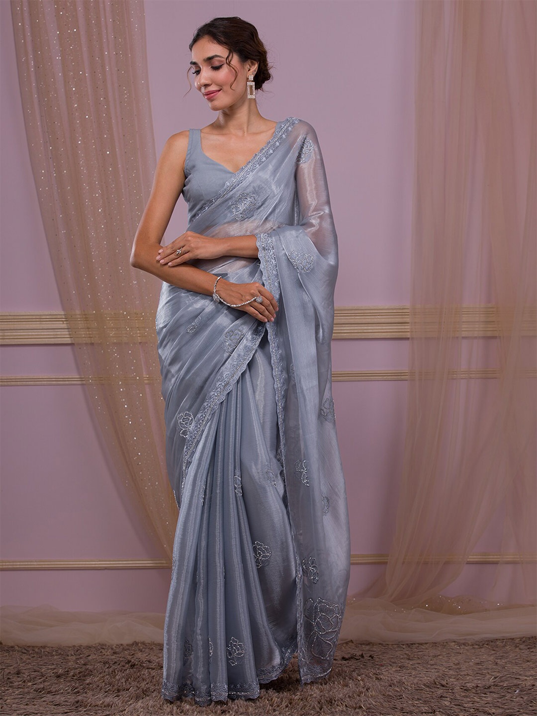 

Koskii Floral Embroidered Beads and Stones Saree, Grey