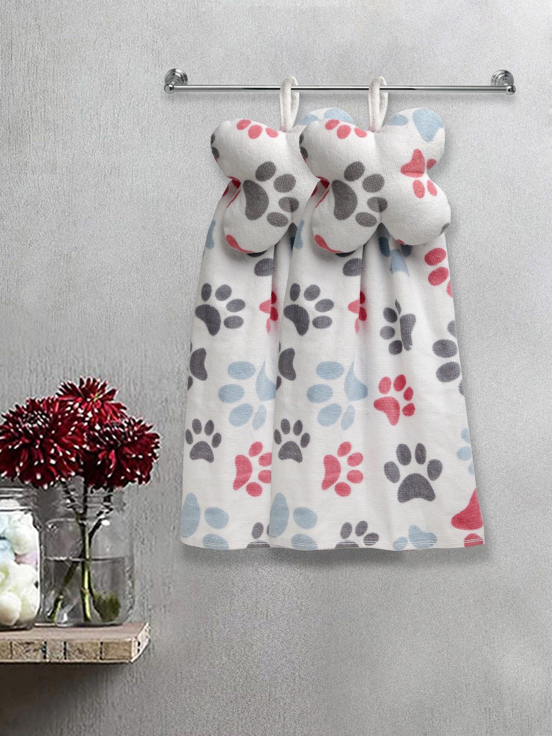 

FABINALIV Kids White & Grey 2 Pieces Printed 450 GSM Cotton Bath Towels