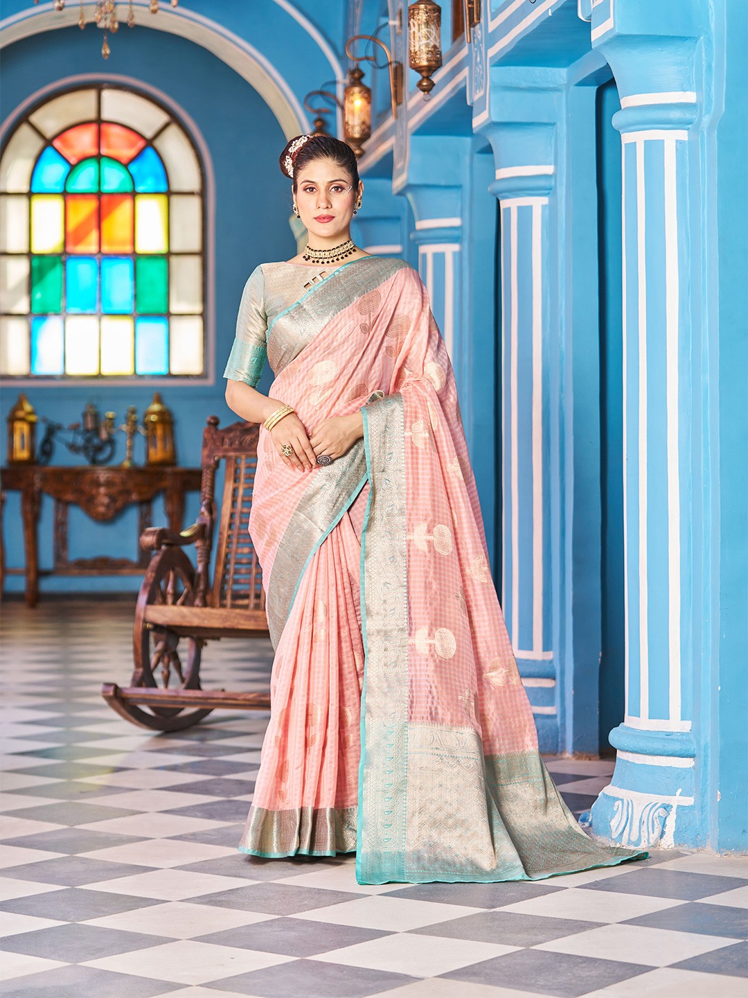 

elora Floral Woven Design Zari Organza Banarasi Saree, Pink