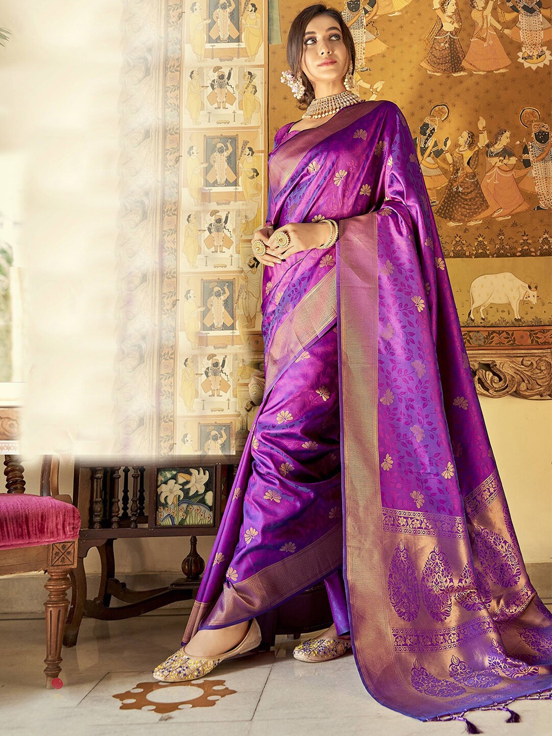 

Satrani Purple & Gold-Toned Floral Woven Design Zari Banarasi Saree