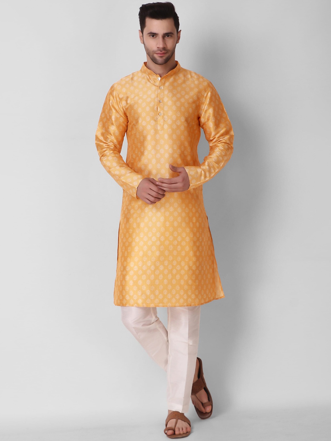 

Koshin Ethnic Motifs Printed Mandarin Collar Kurta, Yellow