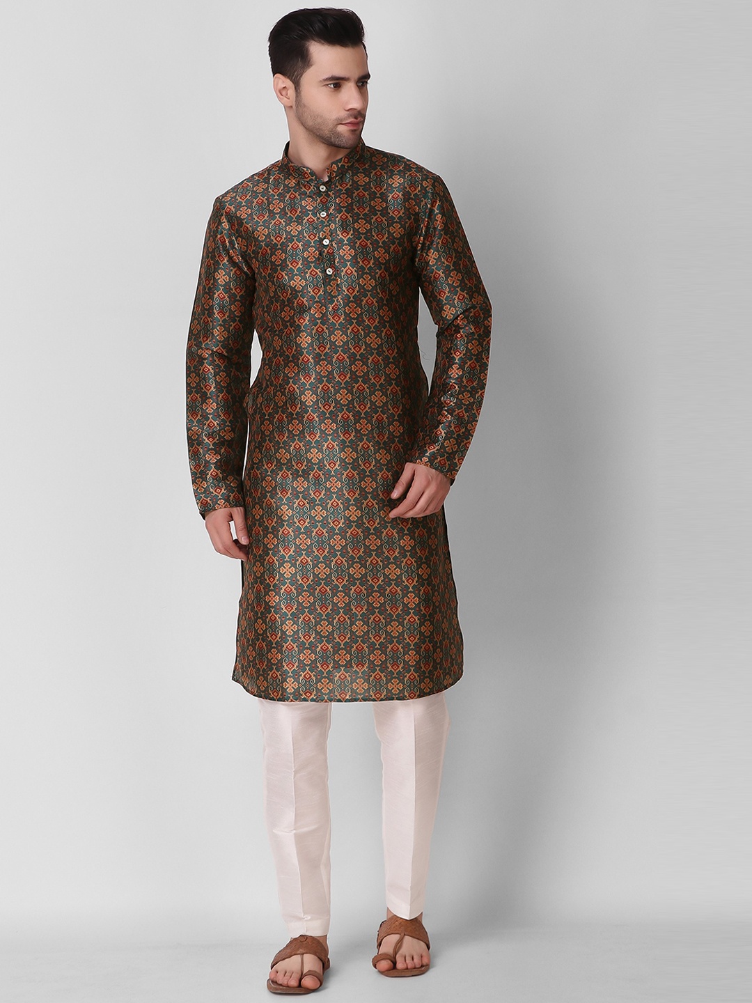 

Koshin Ethnic Motifs Printed Mandarin Collar Kurta, Green