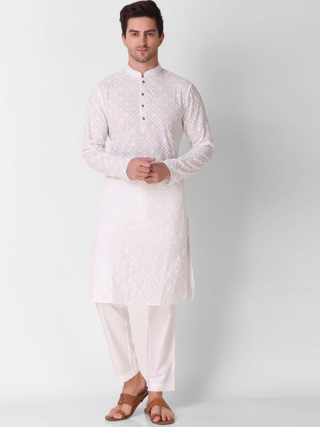 

Koshin Geometric Chikankari Embroidered Kurta, White