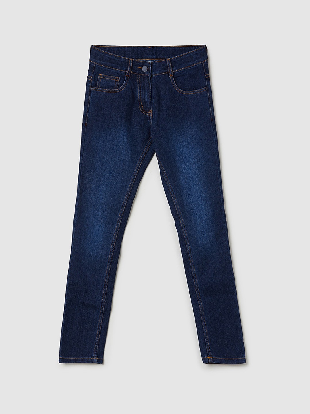 

max Girls Mid-Rise Light Fade Jeans, Blue
