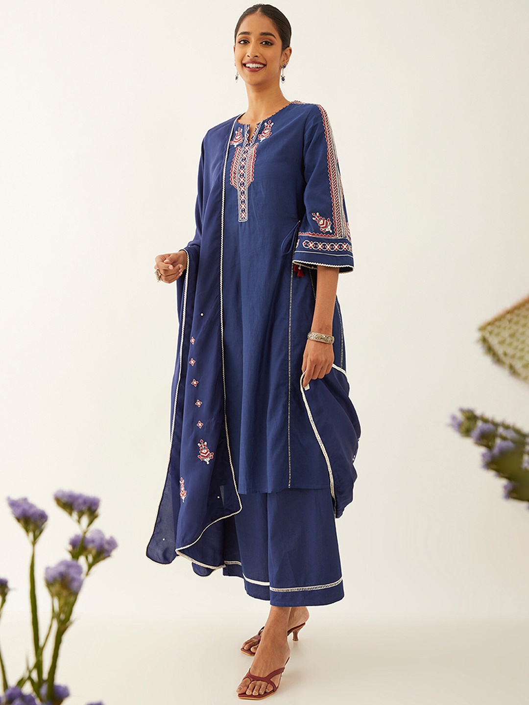 

Taneira Ethnic Motifs Sequinned Embroidered Regular Kurta With Palazzos & Dupatta, Blue