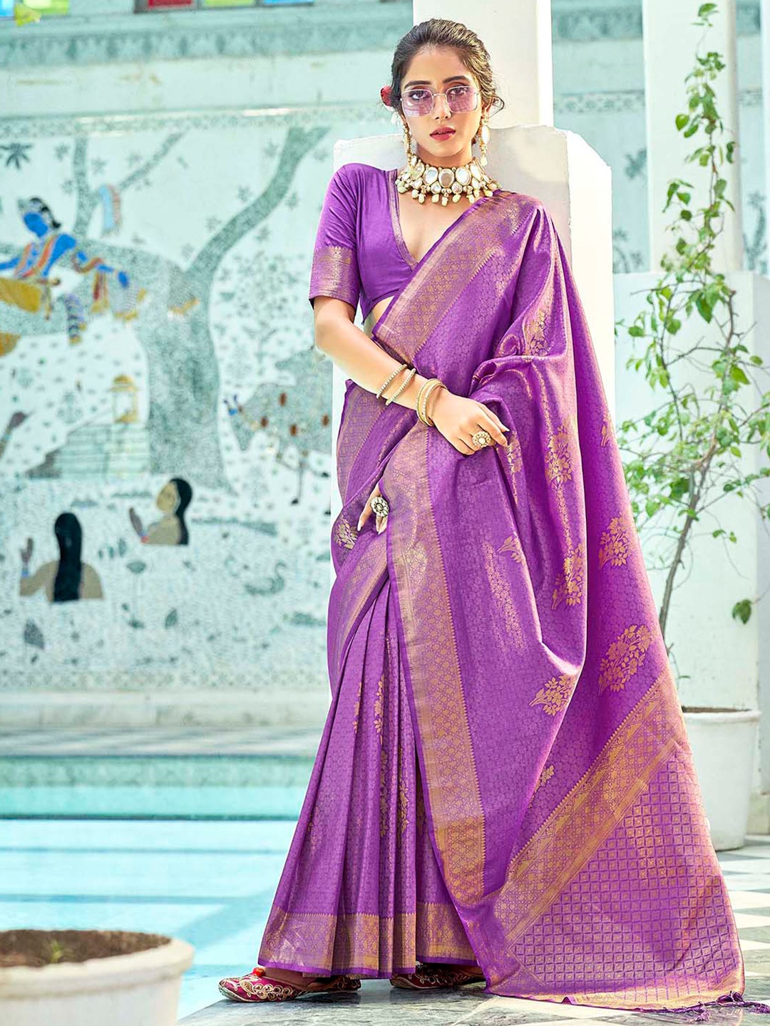

Mitera Blue & Gold-Toned Woven Design Zari Saree