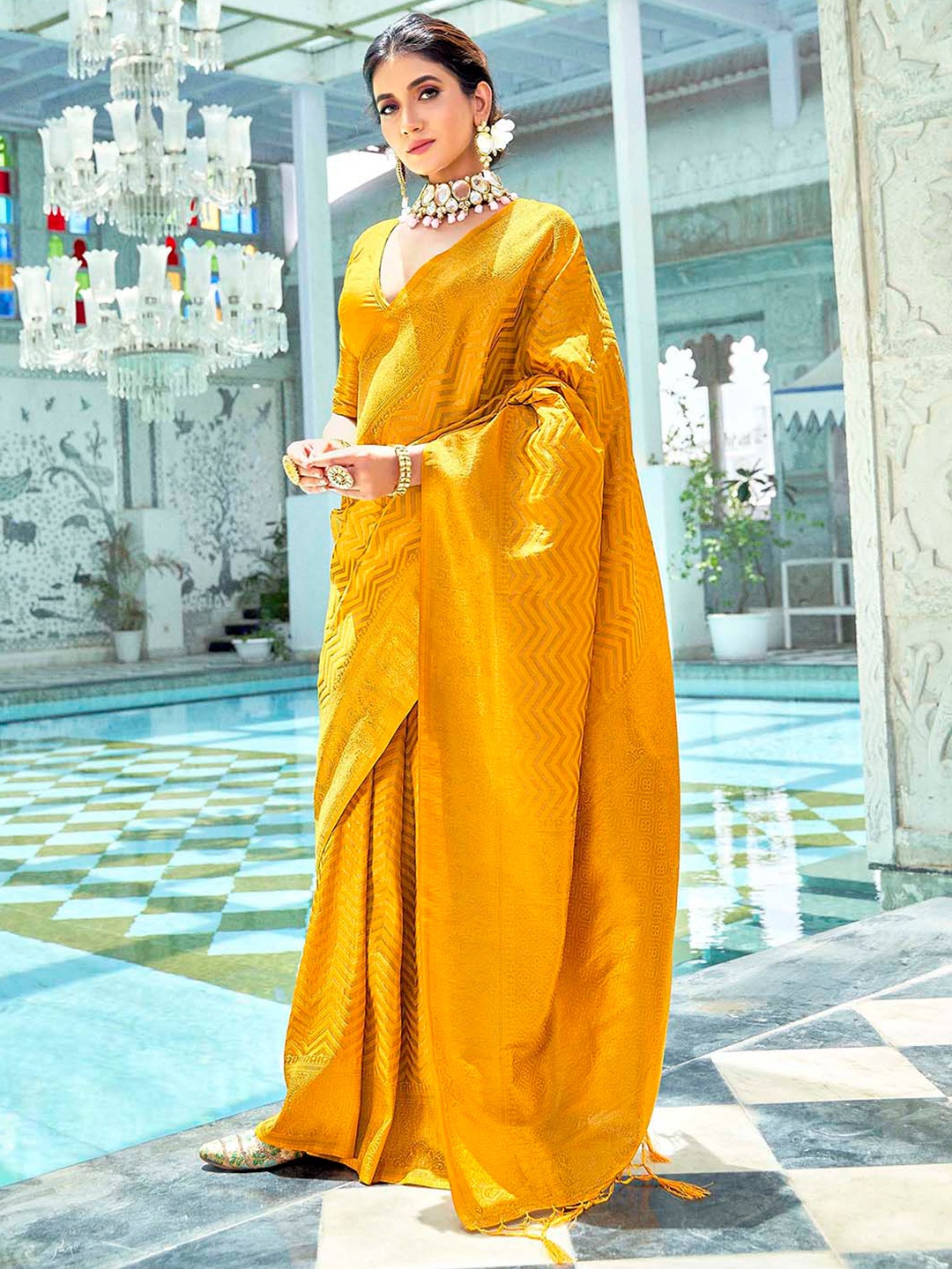

Mitera Yellow & Gold-Toned Woven Design Zari Saree